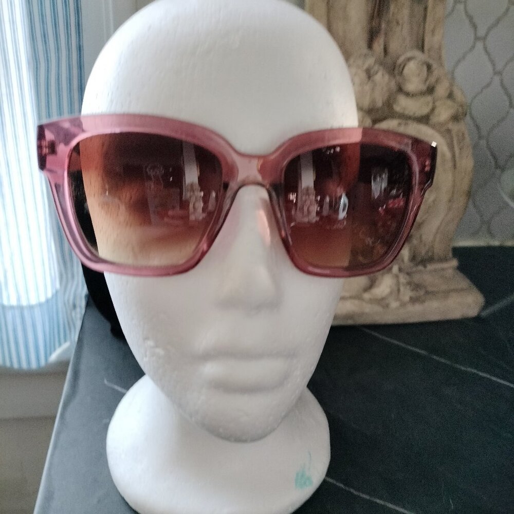 clear dark dusty rose pink oversized old navy wayfarer sunglasses